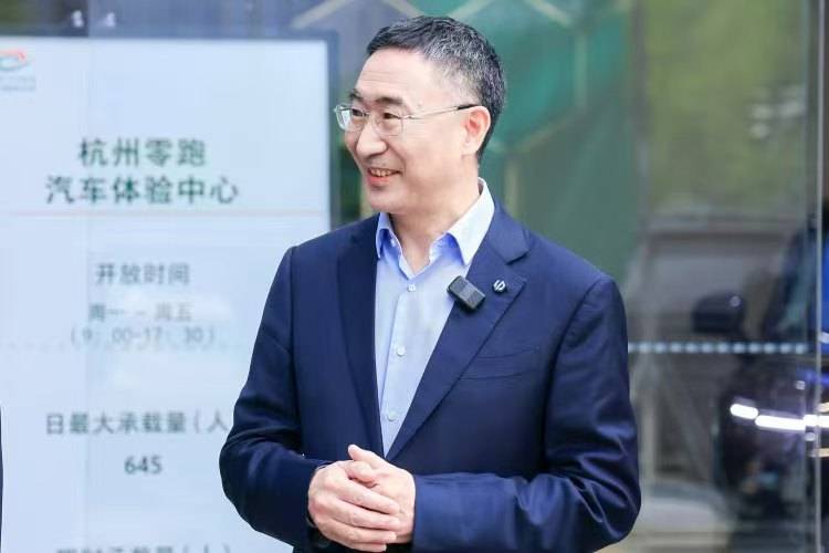 爱华外汇正规平台外汇市场瞬息万变，今天的实时走势你跟上了吗？